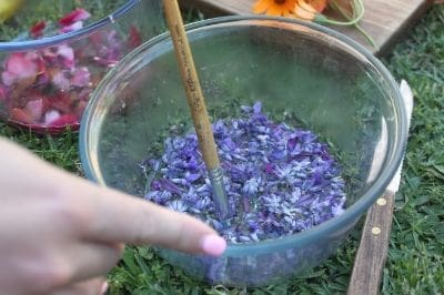 What you need: Painting with flowers